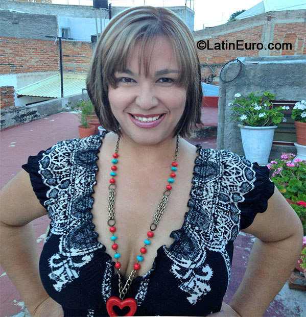 Date this sultry Mexico girl Carmen from Guadalajara MX1272