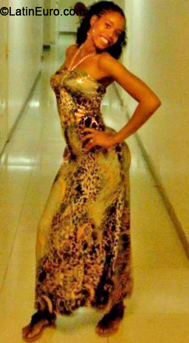 Date this charming Jamaica girl Cynete from Kingston JM1604
