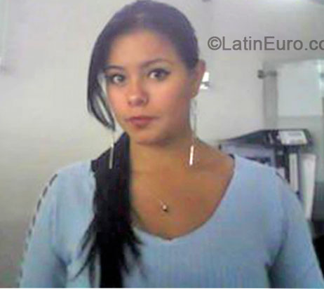 Date this cute Colombia girl Lorena from Bogota CO15010