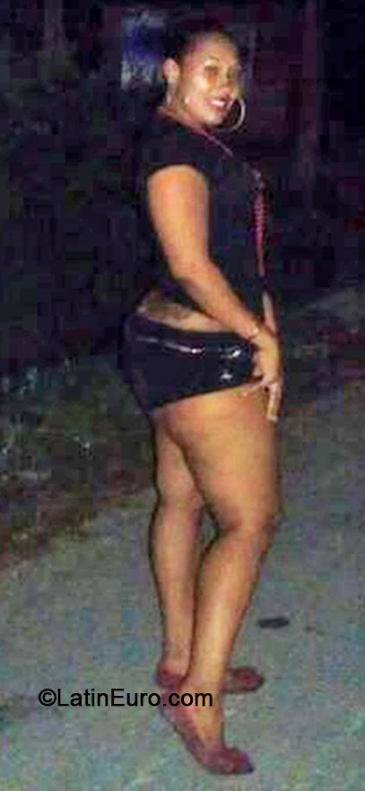 Date this sultry Jamaica girl Alecia from Westmoreland JM1612