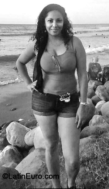 Date this georgeous Honduras girl Abigail from La Ceiba HN941