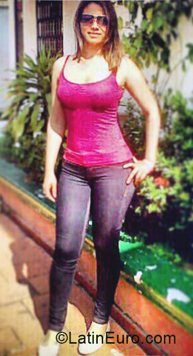 Date this sensual Colombia girl Margarita from Barranquilla CO15082