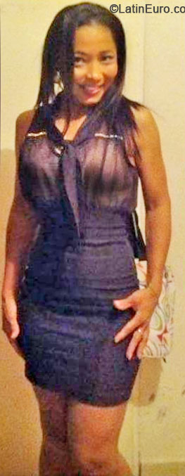 Date this foxy Colombia girl SILVANA from Barranquilla CO15157