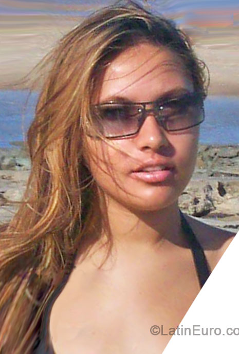 Date this georgeous Brazil girl Auranir from Fortaleza BR8767