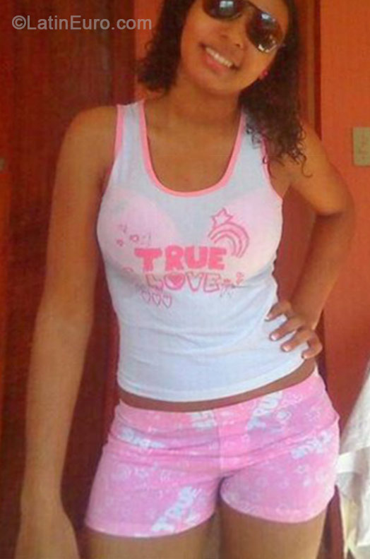 Date this exotic Dominican Republic girl Yadi from Santiago DO55226