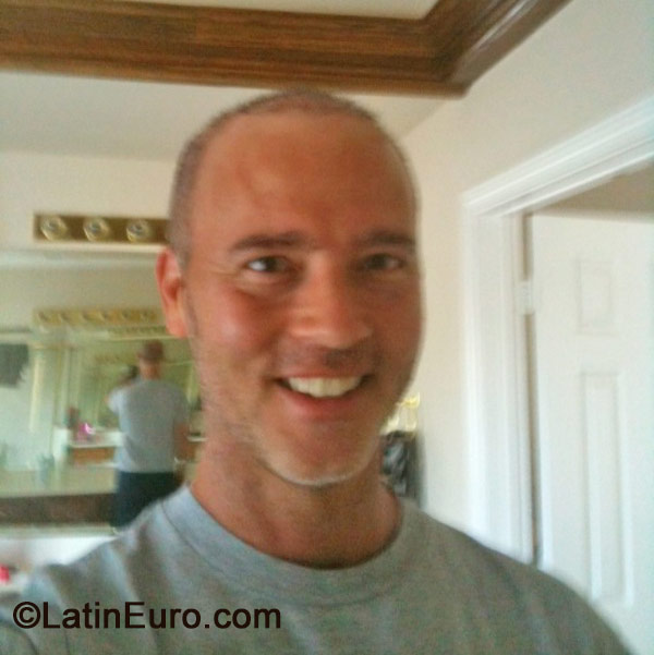 Date this hard body United States man TXgentleman from Dallas US15055