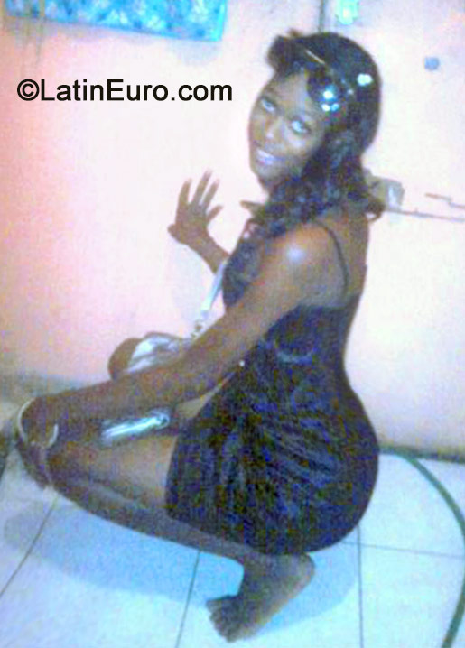 Date this gorgeous Jamaica girl Shanece from St Andrew JM1711