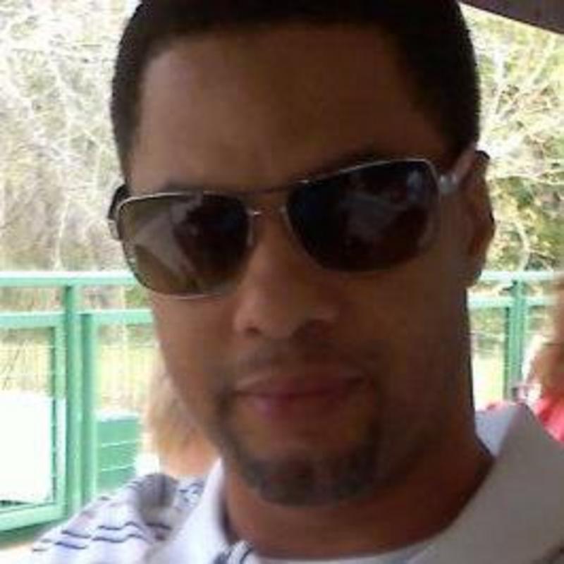 Date this georgeous United States man Sool from New Orleans US15115