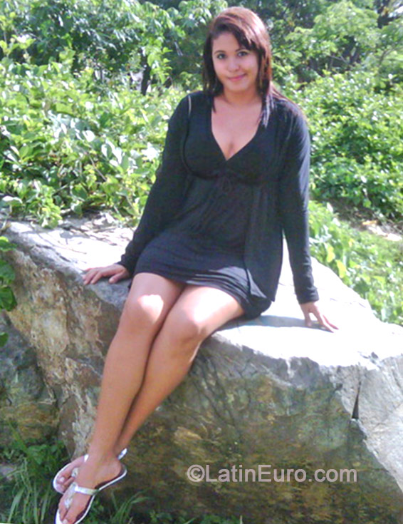 Date this passionate Venezuela girl Duwrezka from Caracas VE266