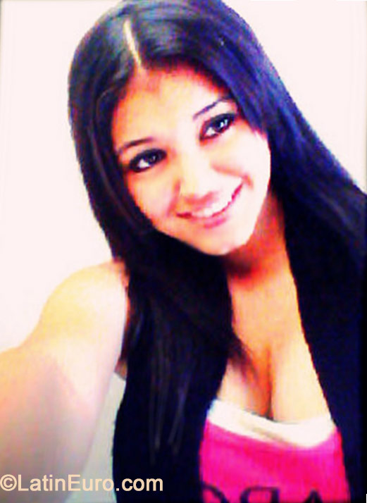 Date this fun Honduras girl Skarleth from Tegucigalpa HN1065