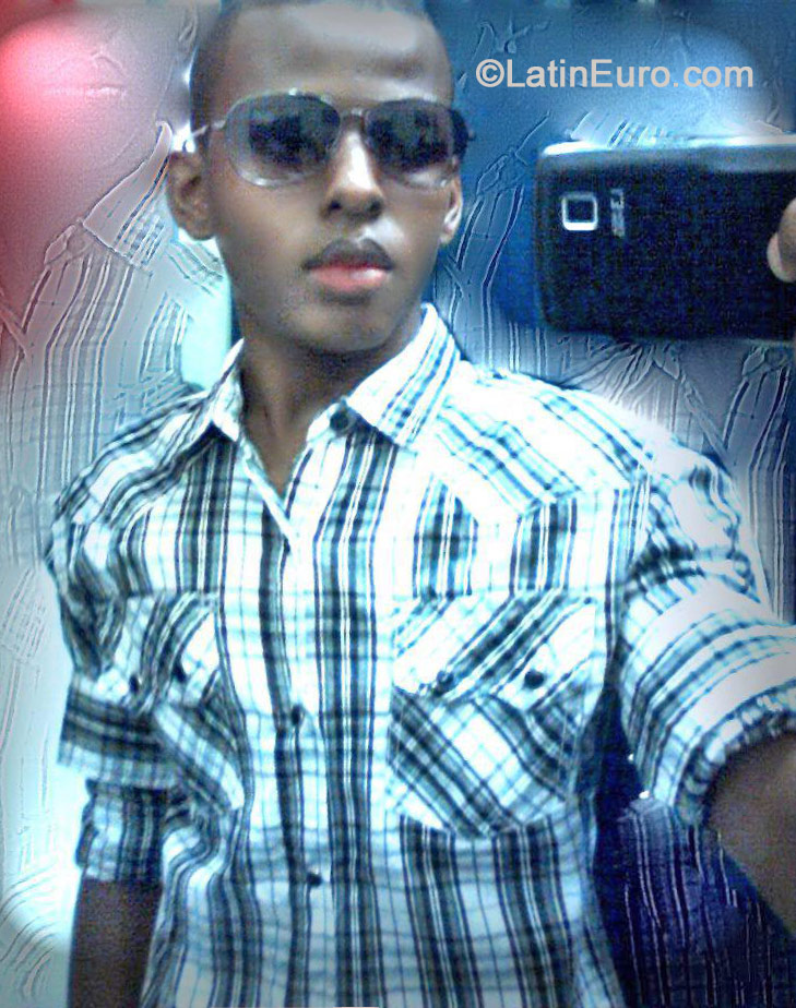 Date this sultry Brazil man Joab from Salvador BR8846