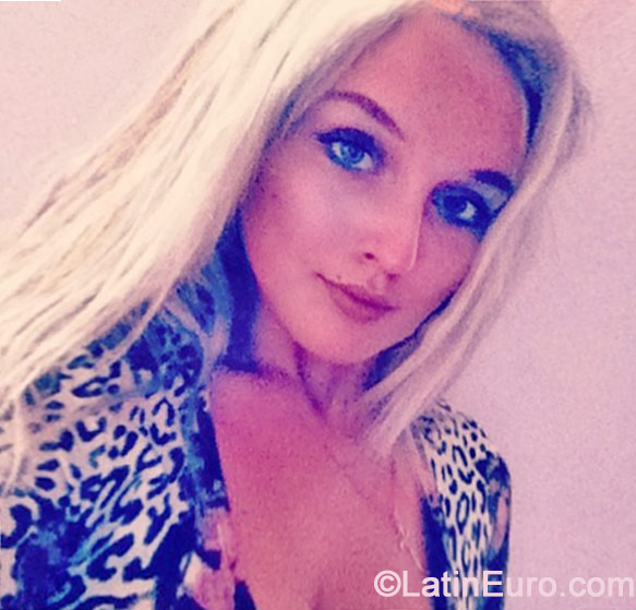 Date this delightful United Kingdom girl Inna from London GB757