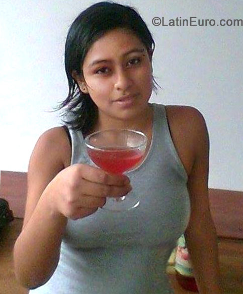 Date this stunning Peru girl Elizabeth from Lima PE995