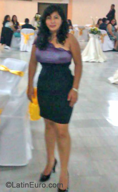 Date this fun Honduras girl Alma from Copan HN1089