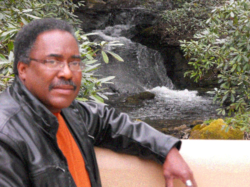 Date this stunning United States man Ricky from Newport News US15162