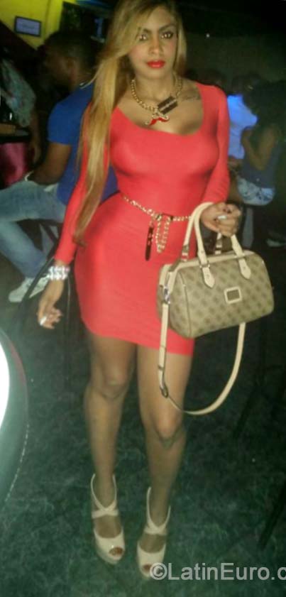 Date this fun Spain girl Yusettie from Barcelona ES285