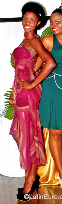 Date this hard body Jamaica girl Sharie from Mandeville JM1783