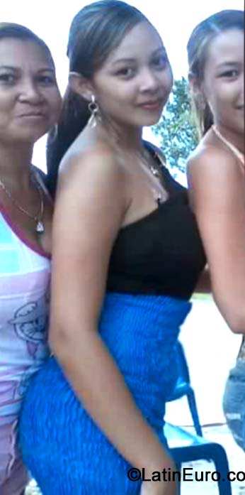Date this lovely Brazil girl Yikare from Belem BR8944