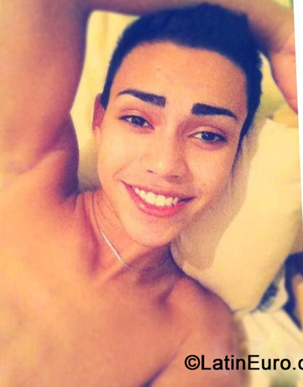 Date this cute Brazil man Mateus from Sao Paulo BR8946