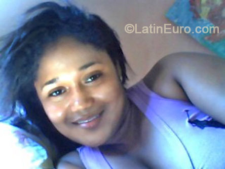 Date this beautiful Colombia girl Ana Cristina Di from Cartagena CO15998