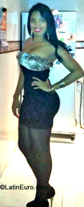 Date this passionate Colombia girl Sofia from Cali CO16003