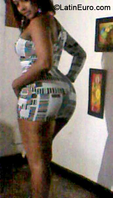 Date this beautiful Colombia girl Alba from Cali CO16130