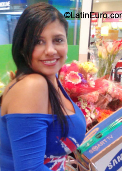 Date this delightful Colombia girl Diana from Bogota CO16248