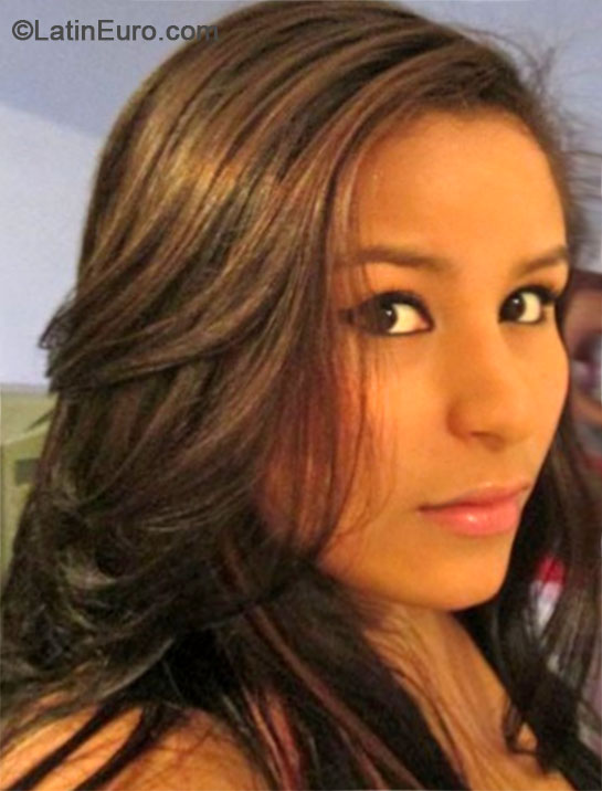 Date this stunning Colombia girl Alejandra from Medellin CO16250