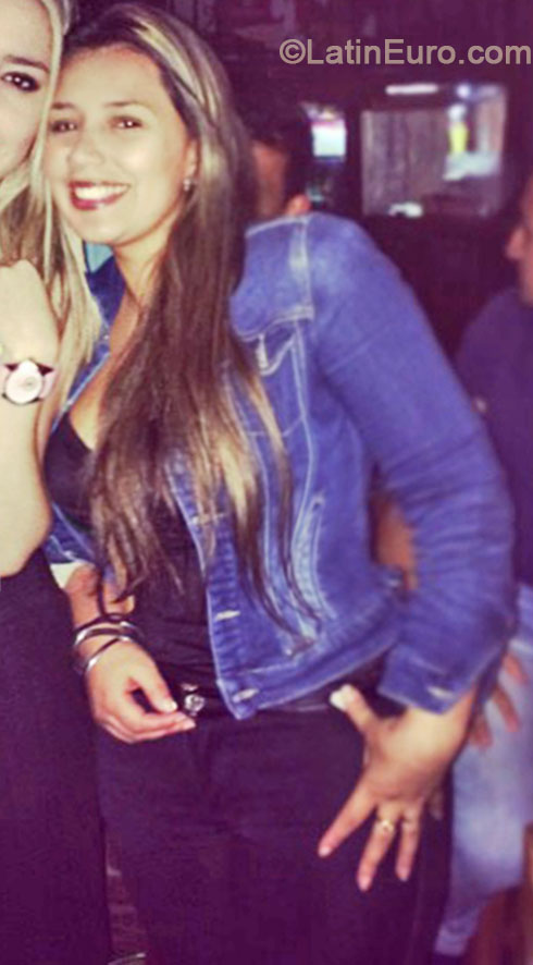Date this passionate Colombia girl Maria from Bogota CO16299