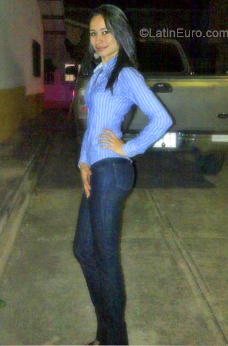 Date this charming Honduras girl Griselda Miguel from Copan HN1211