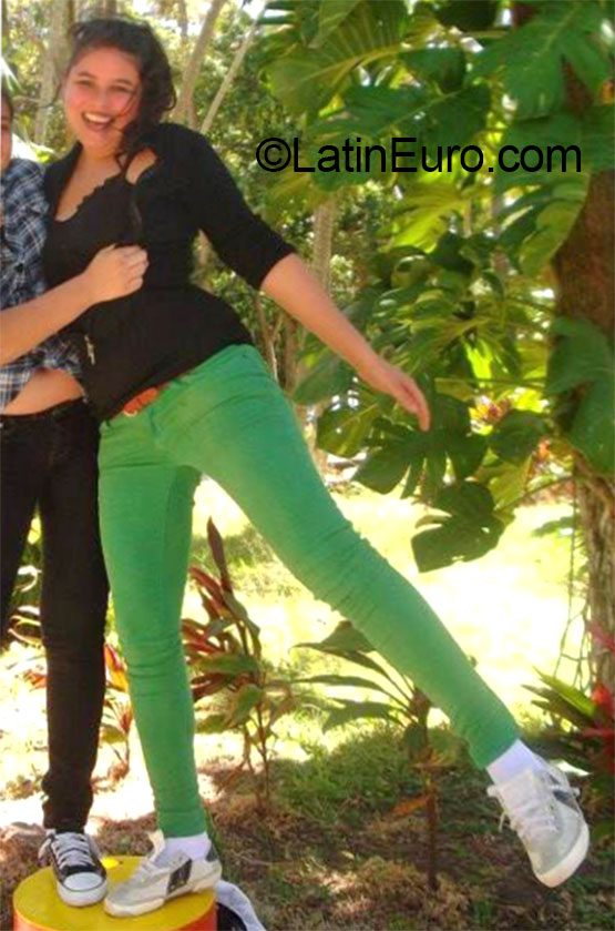 Date this good-looking United States girl Susy from Dallas US15608