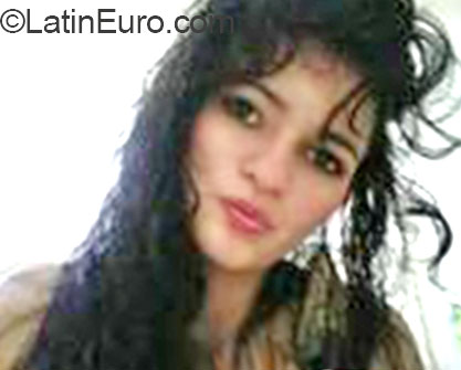 Date this georgeous Colombia girl Belen from Cali CO16707