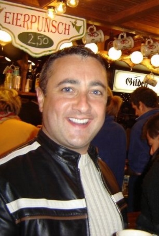 Date this hot United States man Honestyandlove from Los Angeles US15723