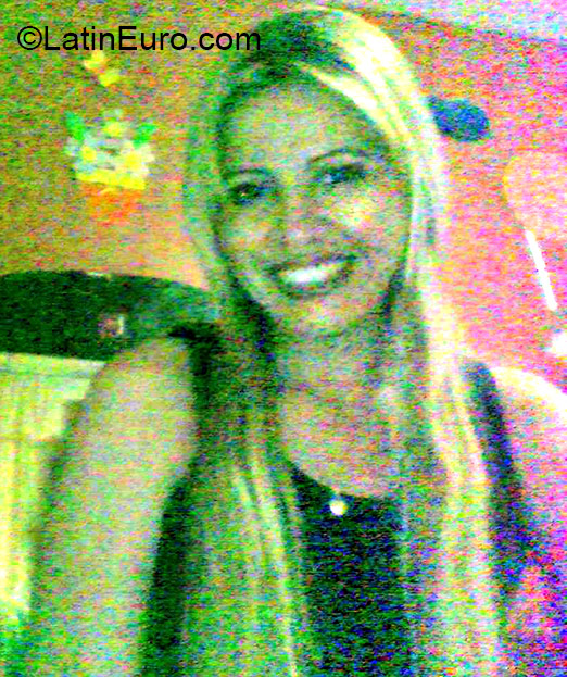 Date this good-looking Venezuela girl Grecia from Falcon VE356