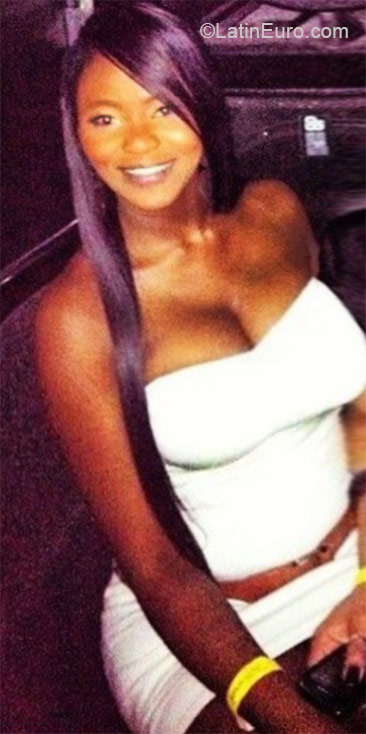 Date this voluptuous Colombia girl Angy from Medellin CO16685