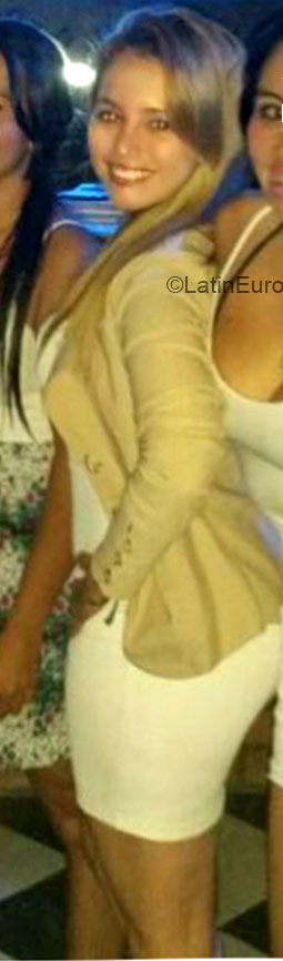 Date this exotic Colombia girl Stefany from Bucaramanga CO16700