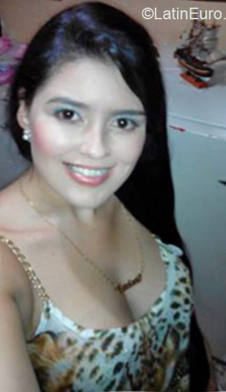 Date this sultry Colombia girl Estefania from Medellin CO16709