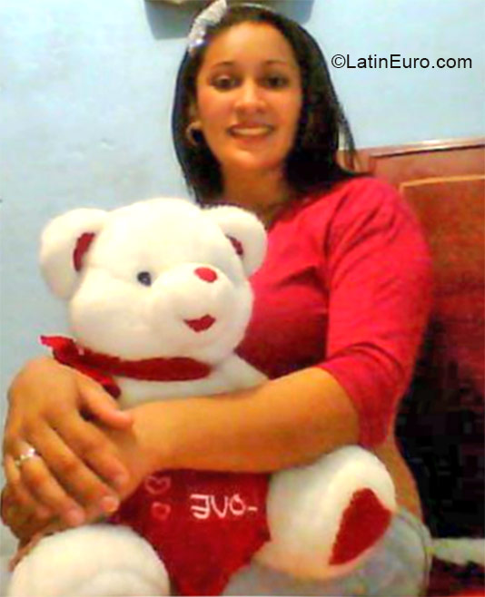 Date this voluptuous Colombia girl Yuli from Barranquilla CO16745