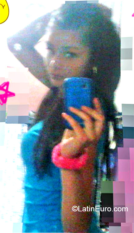 Date this happy Colombia girl Inyei from Pasto CO16804