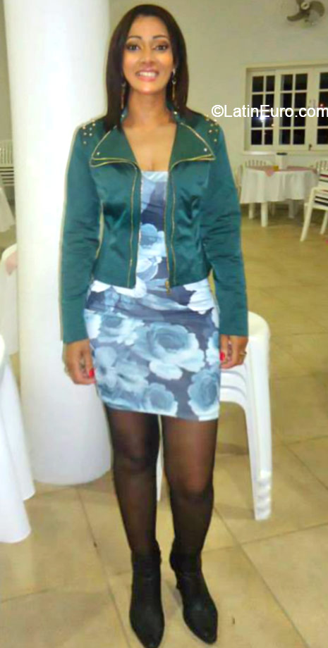 Date this pretty Brazil girl Sandra from Sao Joaquim BR9184