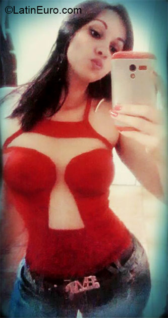 Date this gorgeous Brazil girl Gracie from Cajati BR9187