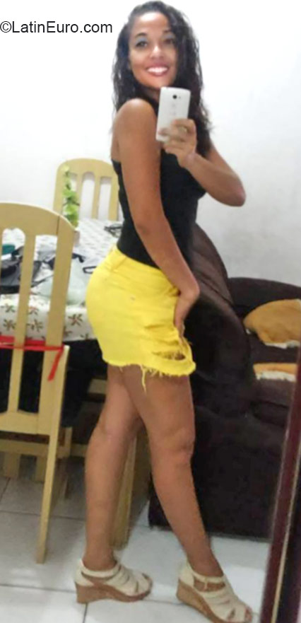 Date this stunning Brazil girl Vane from Recife BR9191