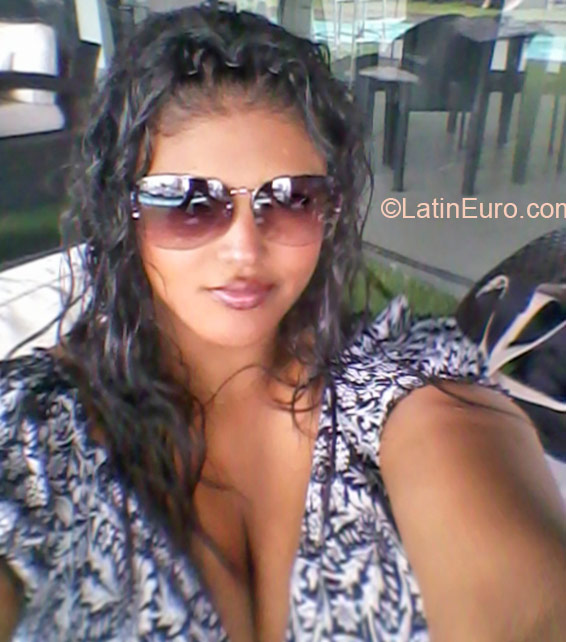 Date this fun Panama girl Mayra from Panama City PA547