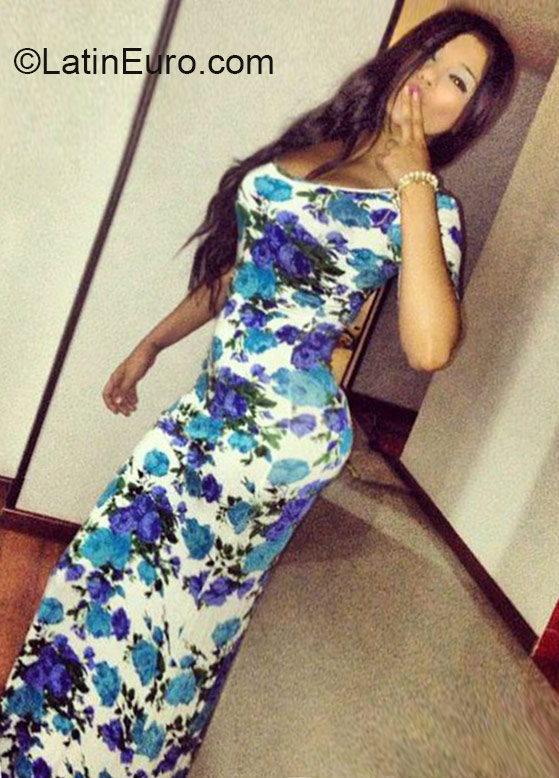 Date this exotic Colombia girl Luisa from Ibague CO16909