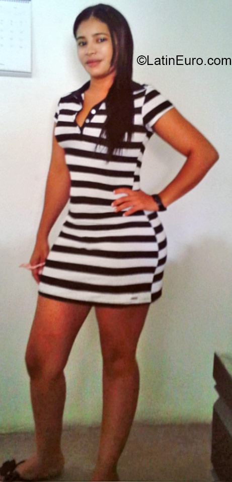 Date this lovely Colombia girl Paola from Medellin CO16996