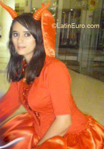 Date this sultry Colombia girl Alejandria from Medellin CO17004