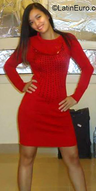 Date this voluptuous Philippines girl Jennifer from Manila PH754