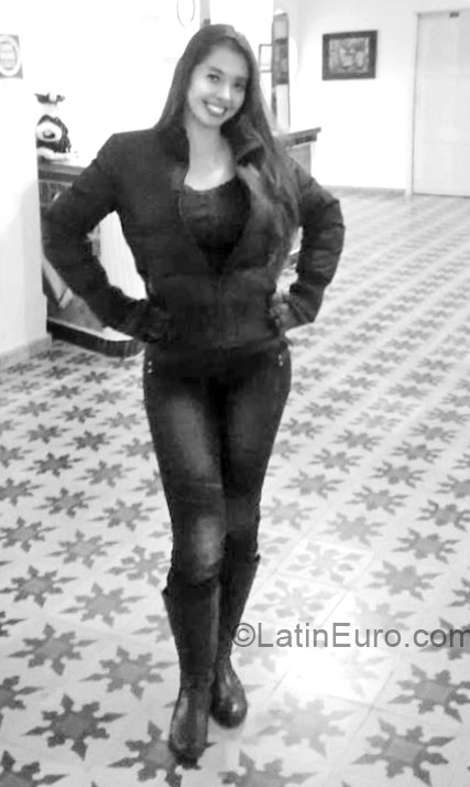 Date this happy Colombia girl Sindy from Medellin CO17062