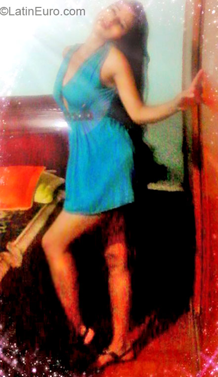 Date this foxy Colombia girl Mirliey from Medellin CO17064