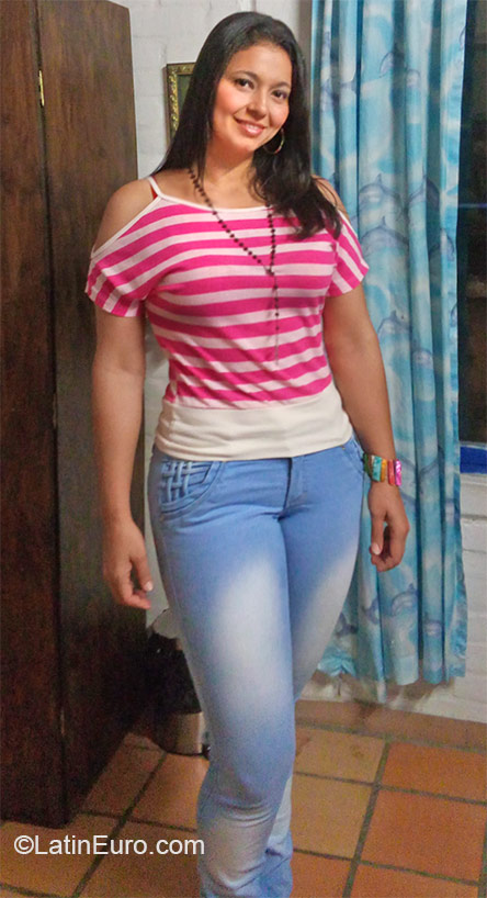 Date this fun Panama girl Sandra from Panama City PA573